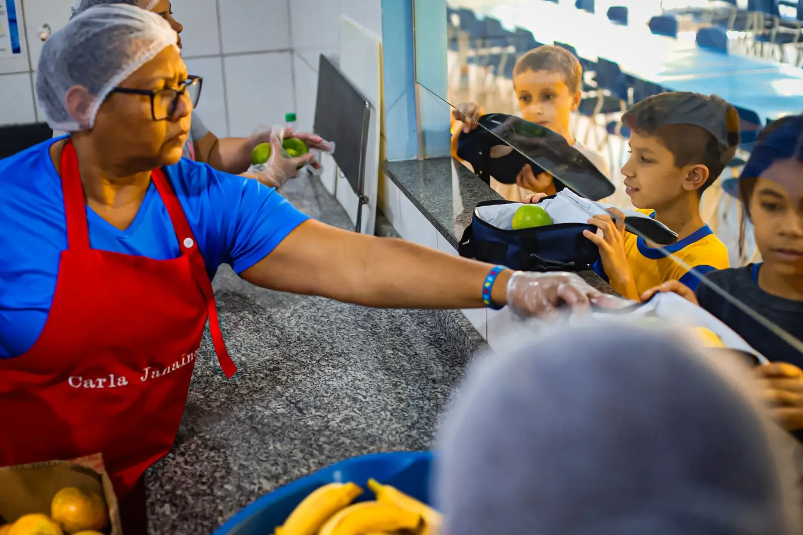 Programa "Lanche Extra" completa um ano de implantação, levando alimentação saudável e cuidado aos estudantes