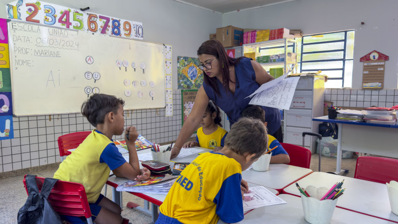 No Programa Alfabetiza foram estabelecidas metas de acordo com a idade escolar