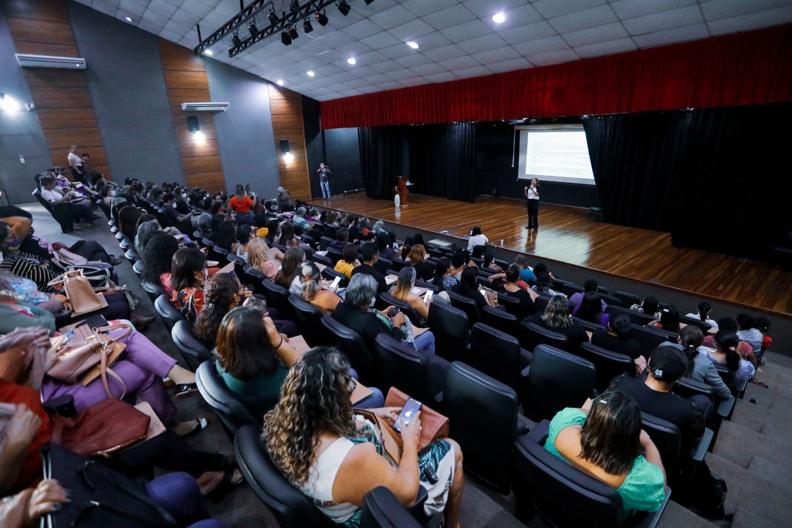 Atividades iniciam na próxima quinta-feira (1º), no Centro de Formação de Professores, no Teatro Banzeiros