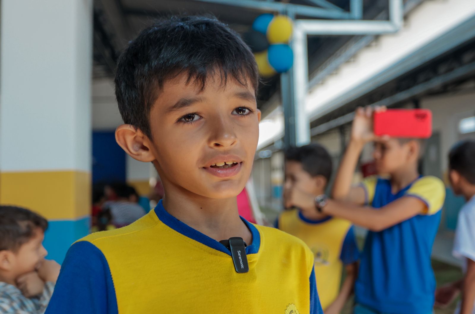 Davi Muniz está feliz por reencontrar colegas e professores numa escola nova