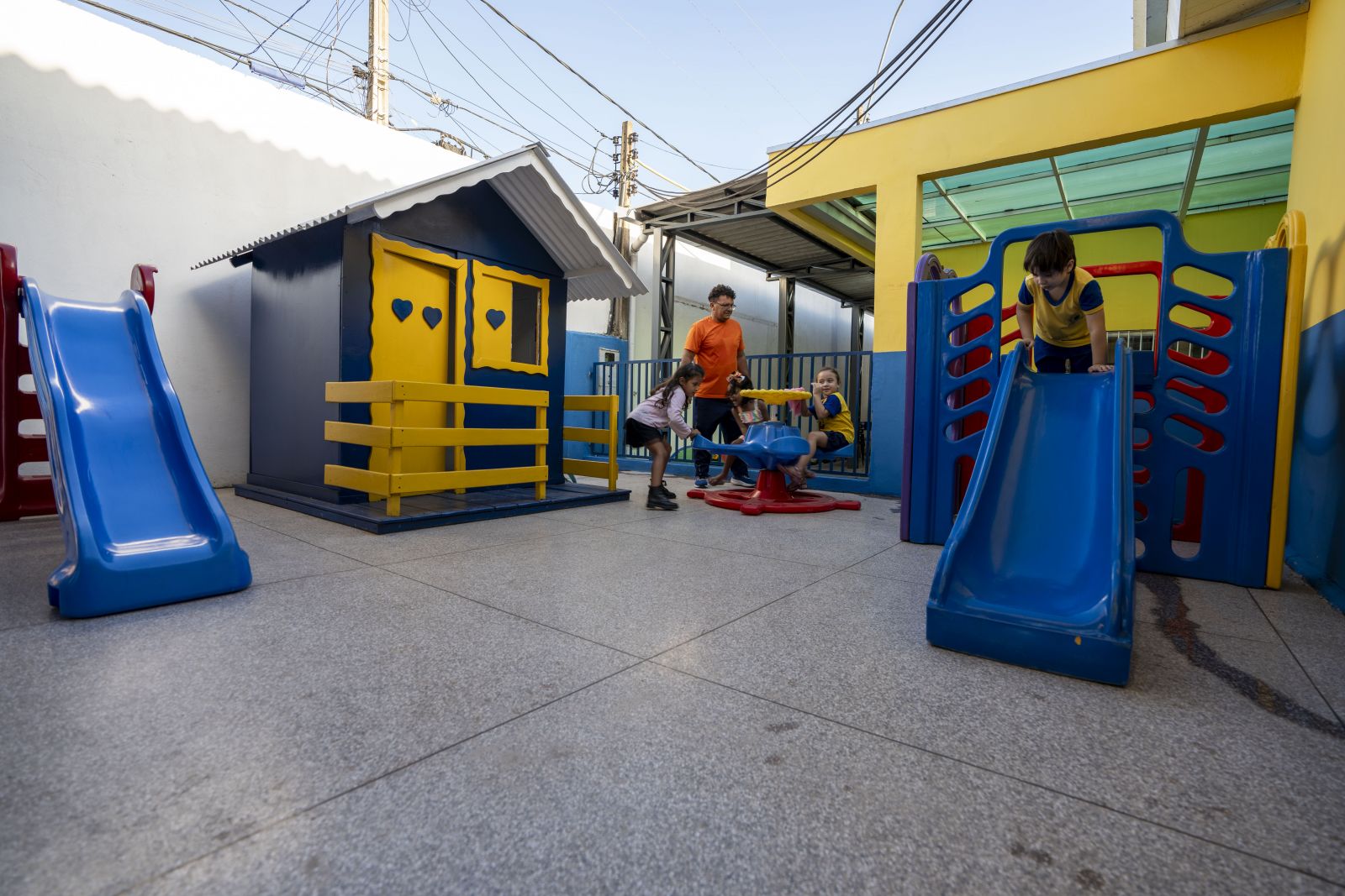 Início do ano letivo está previsto para o dia 4 de fevereiro de 2026