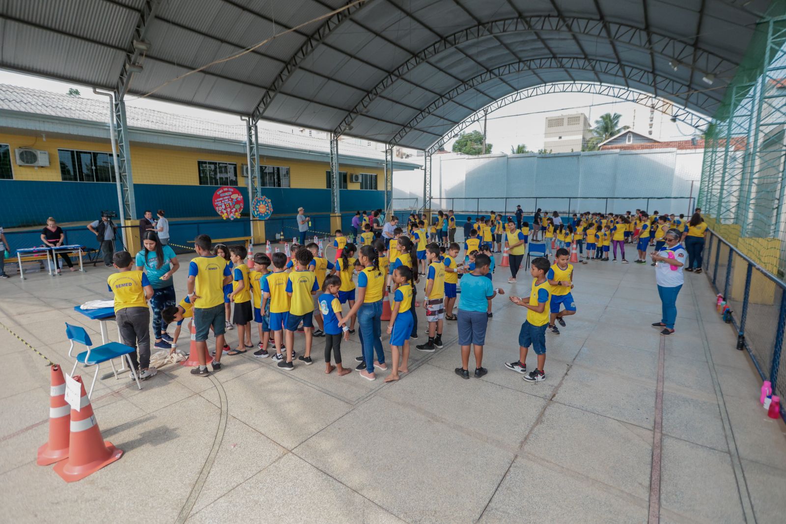 Projeto literário atendeu cerca de 500 crianças, com alunos dos turnos da manhã e da tarde