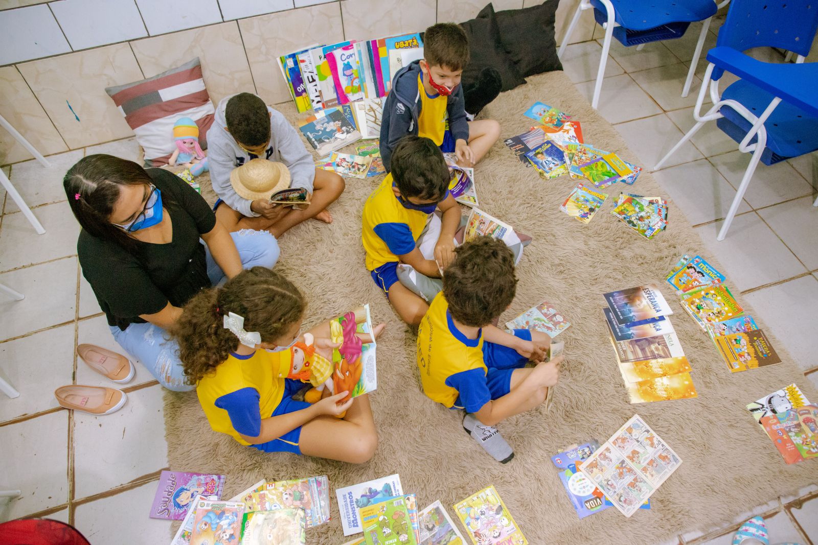 Alunos receberão sacolinhas contendo brindes