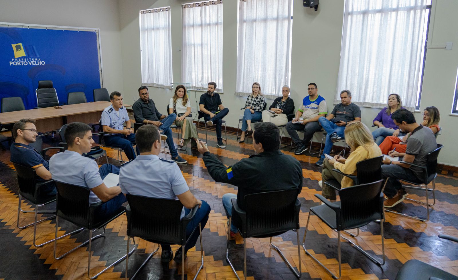 Todos os envolvidos tem se reunido nos últimos preparativos para o evento