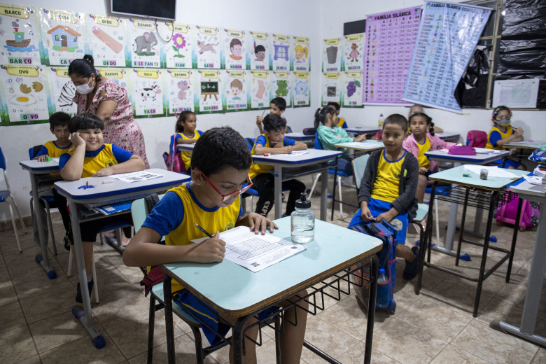 Prova acontece em 110 escolas da zona urbana e rural, nos dois períodos